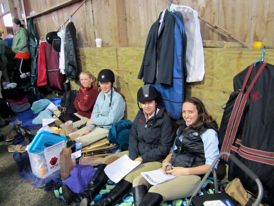 Bowdoin Equestrian at Dartmouth 2 Bowdoin College Equestrian Team